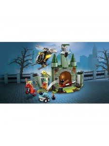 Лего Бэтмен и побег Джокера Lego Super Heroes 76138